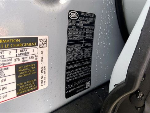 Used 2025 Land Rover Range Rover Velar Dynamic SE image 31