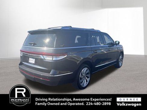 Used 2023 Lincoln Navigator L Reserve AWD/4WD image 10