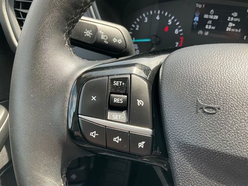 Certified 2022 Ford Escape SE w/ Cold Weather Package image 6