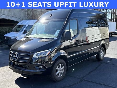 Used 2023 Mercedes-Benz Sprinter 2500 image 7