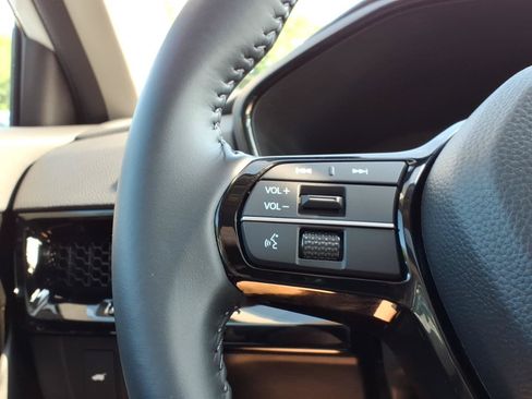 Used 2026 Honda CR-V EX-L image 27