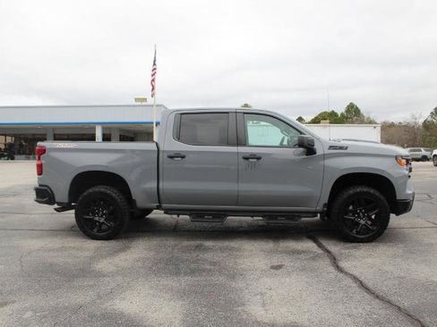 Used 2024 Chevrolet Silverado 1500 Custom Trail Boss w/ LPO, Dark Essentials Package image 14