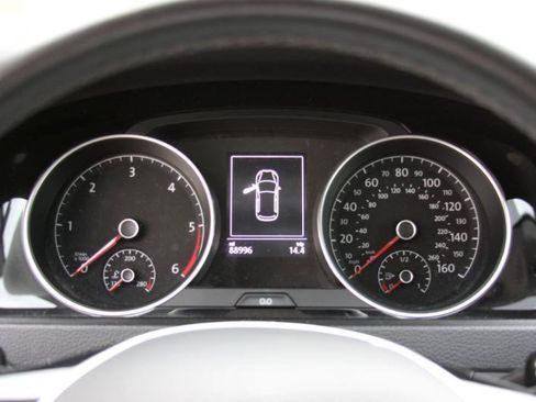 Used 2015 Volkswagen Golf TDI SEL FWD image 33