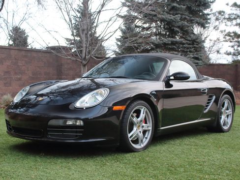 Used 2005 Porsche Boxster S image 2