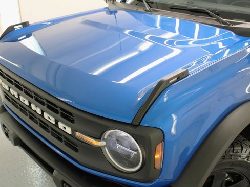 Used 2024 Ford Bronco Black Diamond AWD/4WD image 17