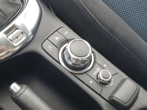 Used 2017 Toyota Yaris iA image 30