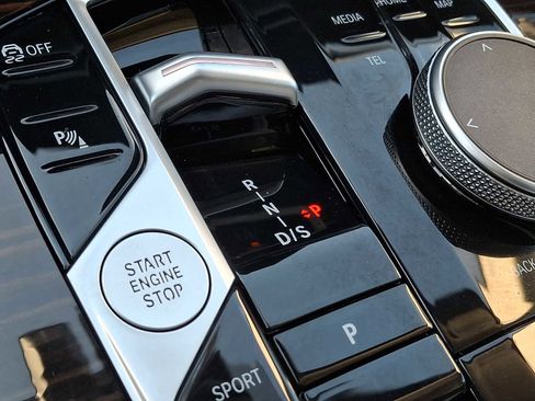 Used 2026 BMW X7 xDrive40i image 13