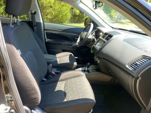 Used 2022 Mitsubishi Outlander Sport LE FWD image 34