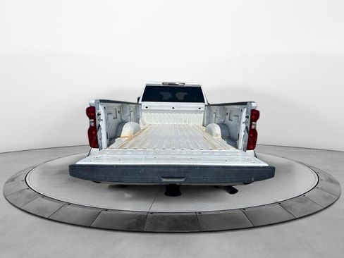 Used 2024 Chevrolet Silverado 2500 LT image 4