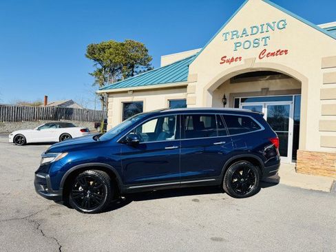 Used 2021 Honda Pilot Touring image 3