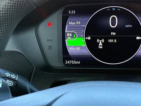 Used 2023 Chevrolet Bolt LT image 34