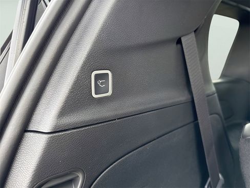 New 2026 Chrysler Pacifica Select image 19