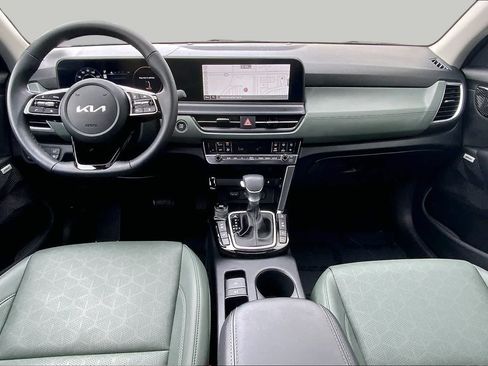Used 2025 Kia Seltos SX w/ SX Sunroof Package AWD/4WD image 16