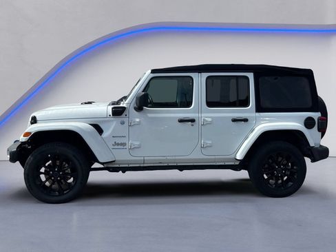 Used 2024 Jeep Wrangler Unlimited Sahara AWD/4WD image 3