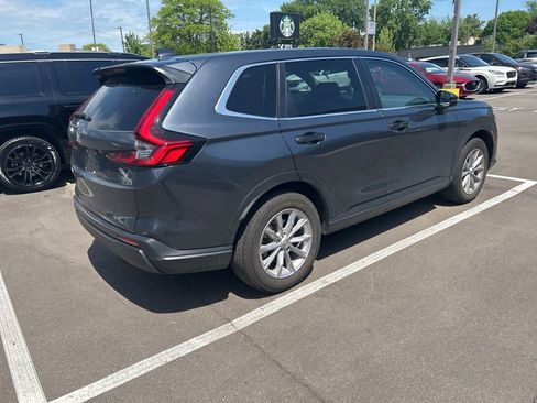 Used 2024 Honda CR-V EX image 5