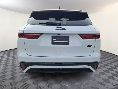 New 2026 Jaguar F-PACE R-Dynamic S image 3