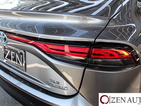Used 2022 Toyota Mirai w/ Advanced Technology Package RWD image 43
