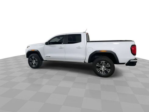 Used 2025 GMC Canyon AT4 image 5
