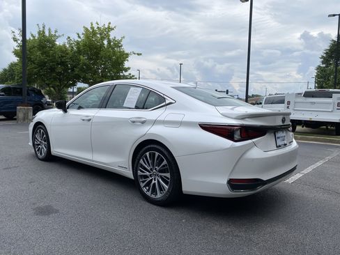 Used 2020 Lexus ES 300h w/ Premium Package FWD image 7