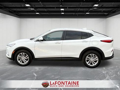 Used 2025 Buick Envista Preferred image 5