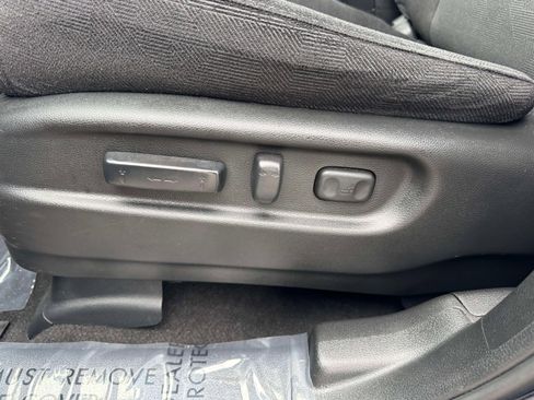 Used 2022 Honda Pilot Sport image 16