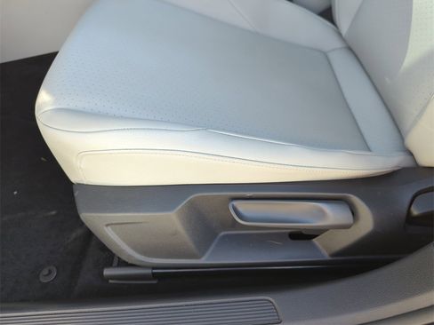 Used 2020 Volkswagen Jetta SEL image 31