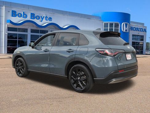 Certified 2025 Honda HR-V Sport image 7