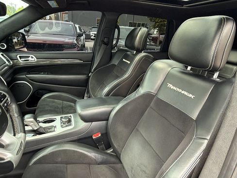 Used 2018 Jeep Grand Cherokee Trackhawk AWD/4WD image 17