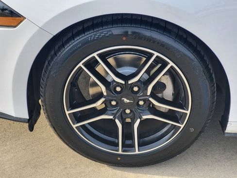 Used 2023 Ford Mustang Premium image 8