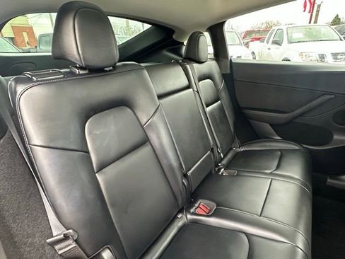 Used 2023 Tesla Model Y Long Range image 21