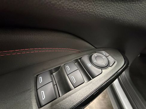 Used 2026 Chevrolet Trax RS w/ Sunroof Package image 23