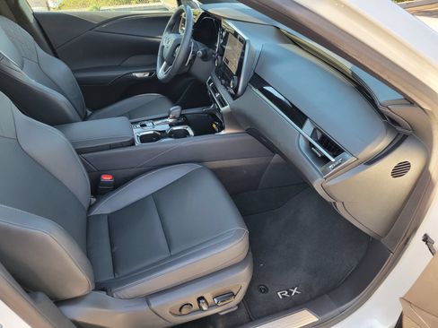 Used 2024 Lexus RX 350 FWD w/ Technology Package image 26