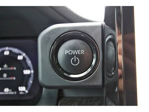 Used 2025 Toyota Tacoma Limited AWD/4WD image 29
