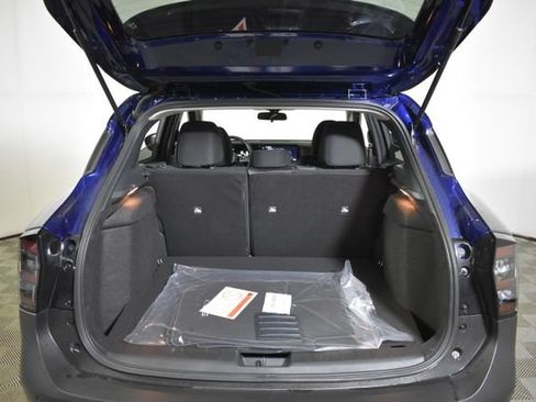 Used 2025 Nissan Kicks SV w/ SV Premium Package AWD/4WD image 27