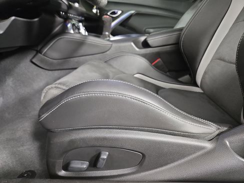 Certified 2022 Chevrolet Camaro SS image 30