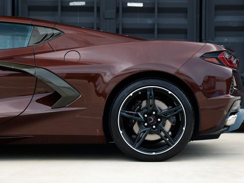 Used 2023 Chevrolet Corvette Stingray Coupe w/ 1LT RWD image 29