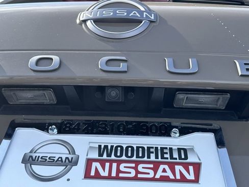 Certified 2024 Nissan Rogue SV w/ SV Premium Package image 16