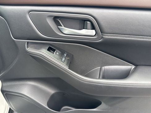 Certified 2022 Nissan Rogue SL w/ SL Premium Package image 20