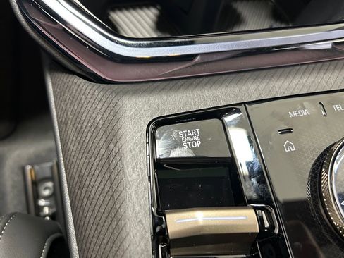 Used 2025 BMW X3 xDrive30i w/ Convenience Package image 32