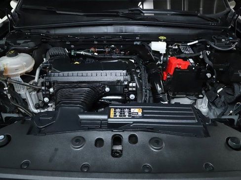 Certified 2024 Lincoln Nautilus Reserve w/ Equipment Group 202A image 33