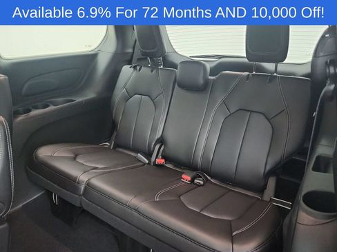 New 2026 Chrysler Pacifica Select w/ S Appearance Package FWD image 32