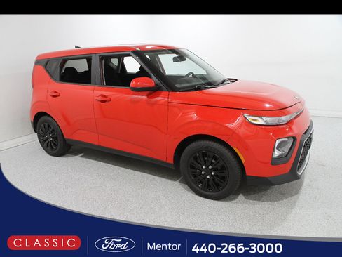 Used 2020 Kia Soul LX FWD image 1