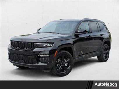 New 2025 Jeep Grand Cherokee Limited w/ Black Appearance Package