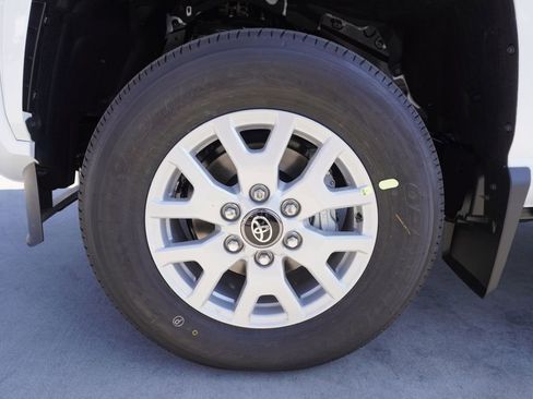 New 2026 Toyota Tacoma SR5 RWD image 18