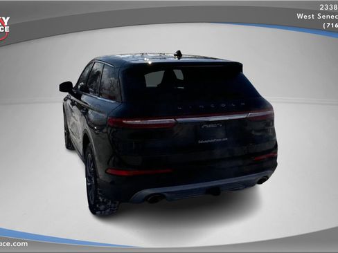 Used 2023 Lincoln Corsair Standard w/ Towing Package image 7