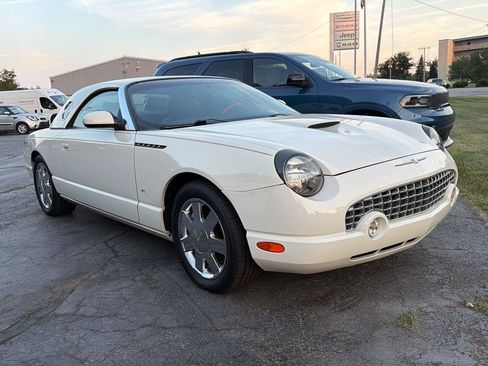 Used 2003 Ford Thunderbird RWD image 4