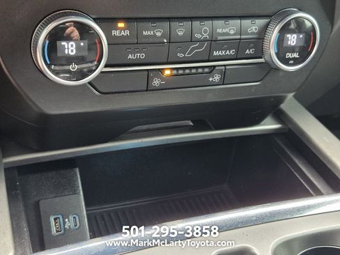 Used 2020 Ford Expedition XLT w/ Equipment Group 201A RWD image 20