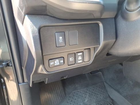Used 2022 Toyota Tacoma TRD Off-Road w/ Technology Package RWD image 15