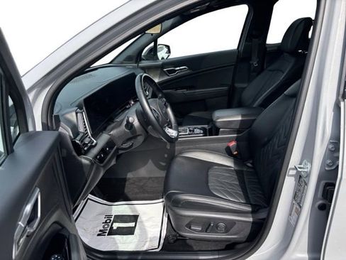 Certified 2024 Kia Sportage X-Line w/ X-Line Premium Package image 10