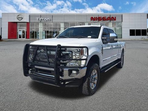 Used 2022 Ford F250 XLT w/ XLT Premium Package AWD/4WD image 3